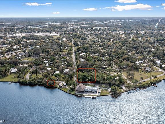 3rd image of 4836/4839 E Riverside Dr
