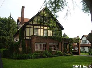 13 Brattle Rd, Syracuse, NY 13203