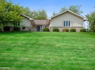 580 Kathleen St, Gilberts, IL 60136