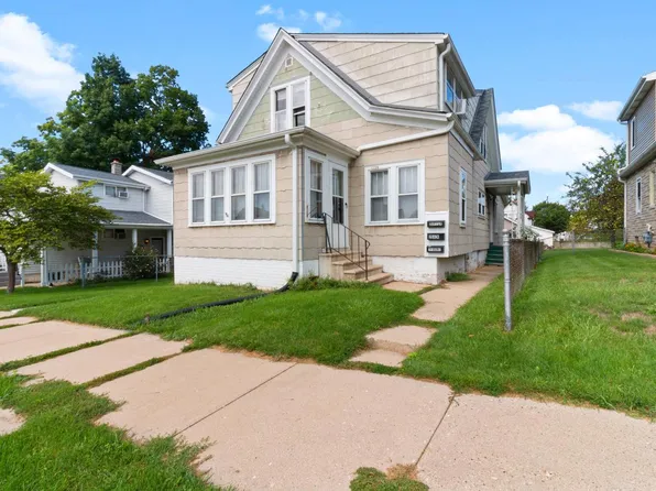 1324 Marquette AVENUE, South Milwaukee, WI 53172