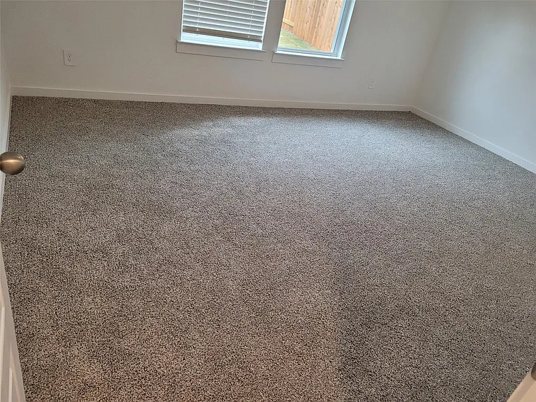 4947 Oakwood Dr — Photo 12