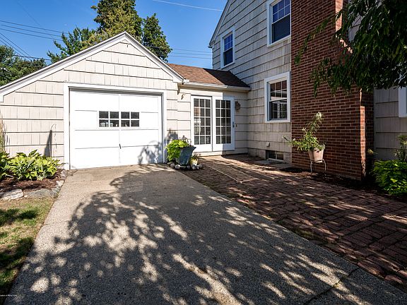 4th image of 513 Butterfield Dr