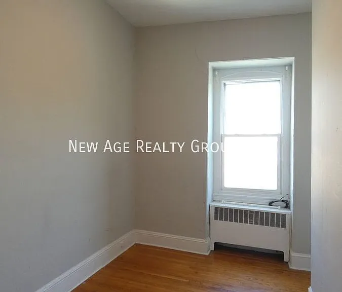 521 S 42nd St #3 — Photo 11