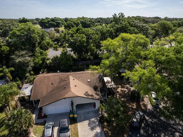 1104 Golf Club Ct, Mount Dora, FL 32757