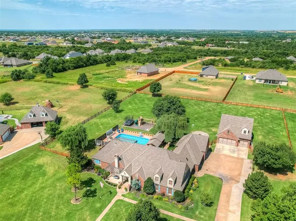 7007 Orchard Trl, Edmond, OK 73025