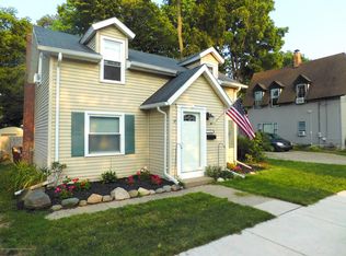 226 N Sheldon St, Charlotte, MI 48813