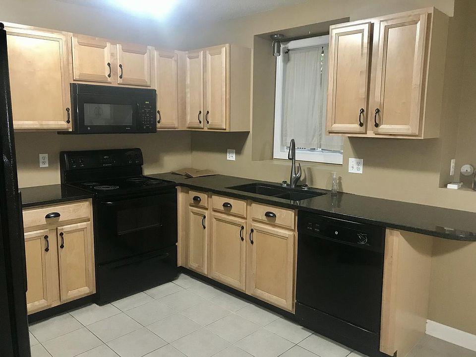 2nd image of 97 Balsam Rd