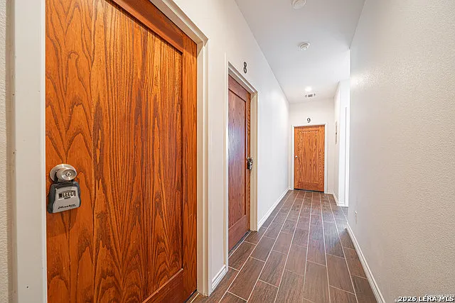 233 Esmeralda Dr — Photo 22