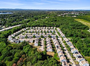 9 Skyhawk Cir, Weymouth, MA 02190