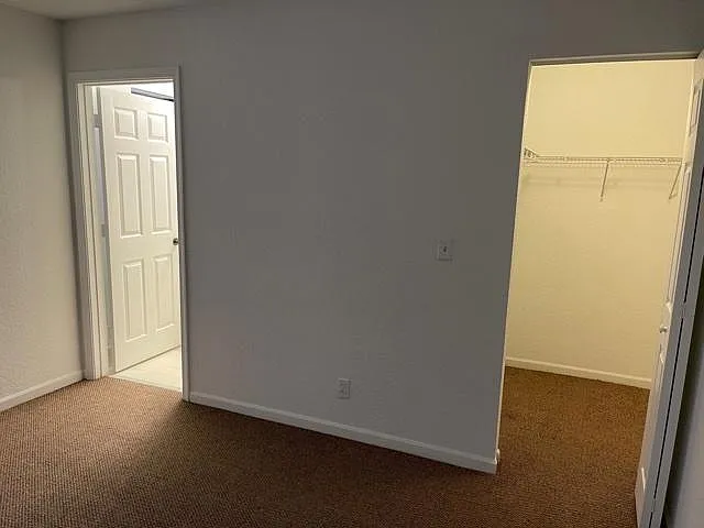 4218 Vineyard Cir