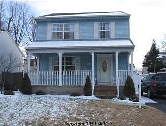 2nd image of 995 10th St