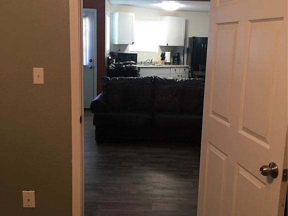 5th image of 1672 Windmill Rd Unit B