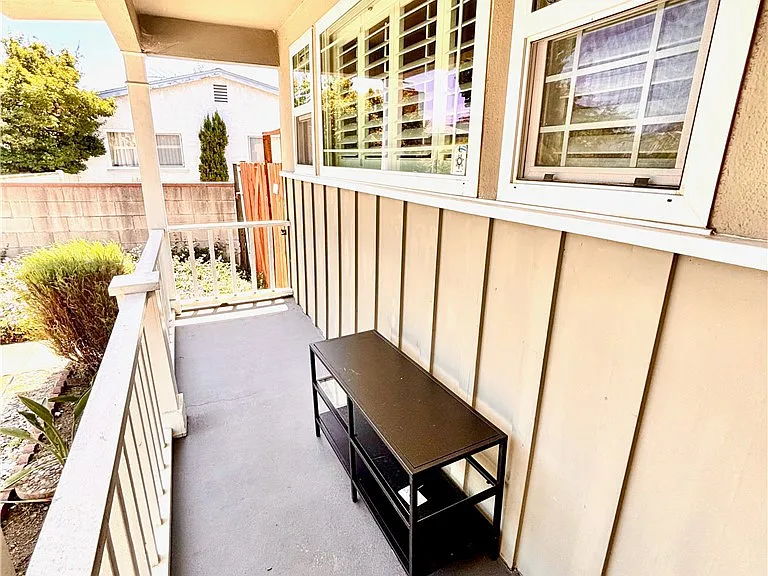 139 N Vecino Ave — Photo 2