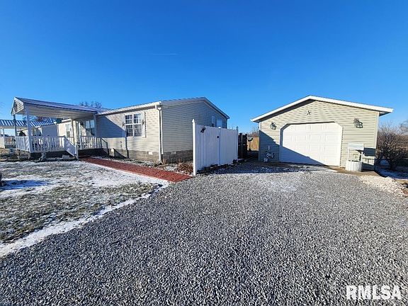 3rd image of 1608 S Lincoln Dr