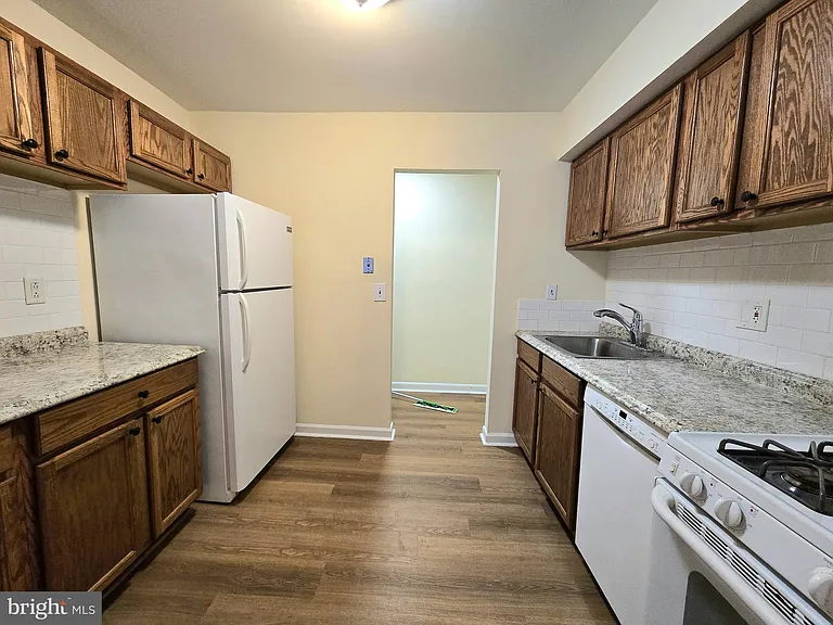 114 Van Buren Rd #5 — Photo 7