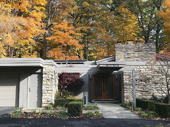 2nd image of W53N440 Park Cir