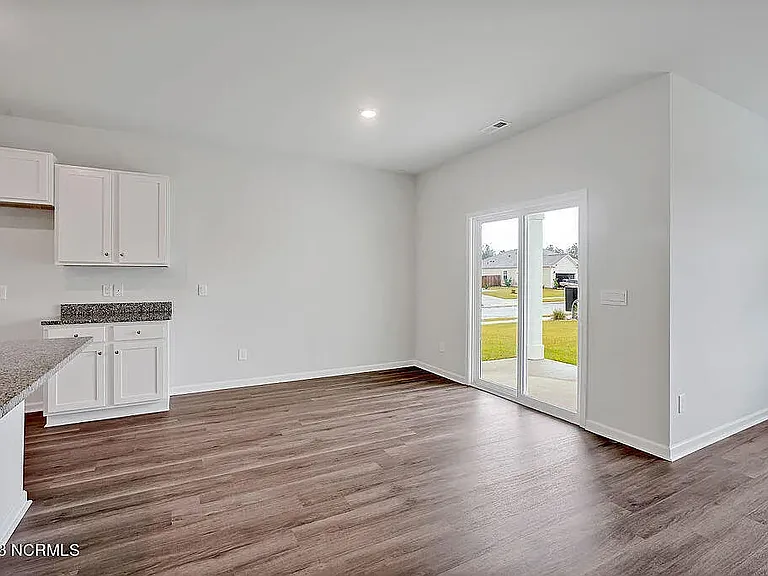 6944 Sasparilla Dr — Photo 9