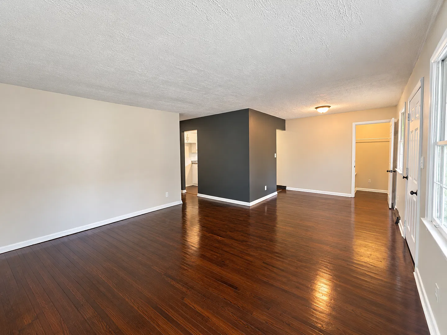 Move-In Ready 3BR Home with Newlyn Updated and with Fenced Yard — Photo 2