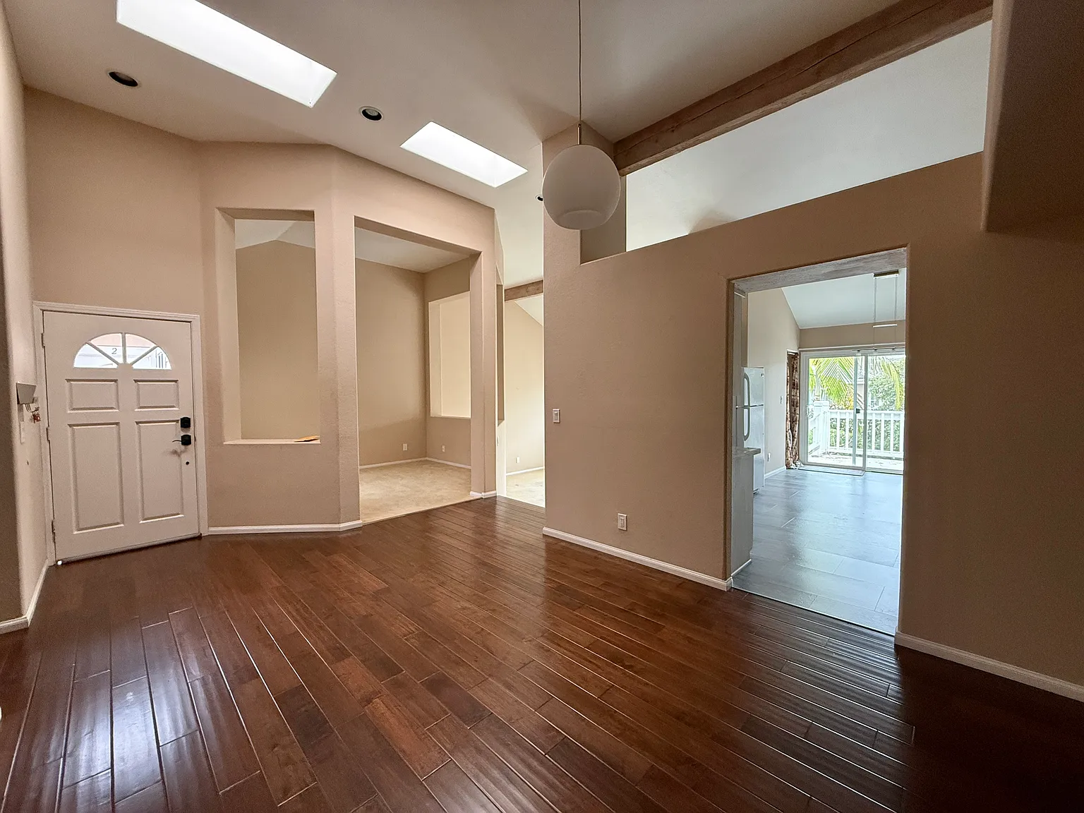2 bed, 1513 sqft, $4,350 — Photo 4