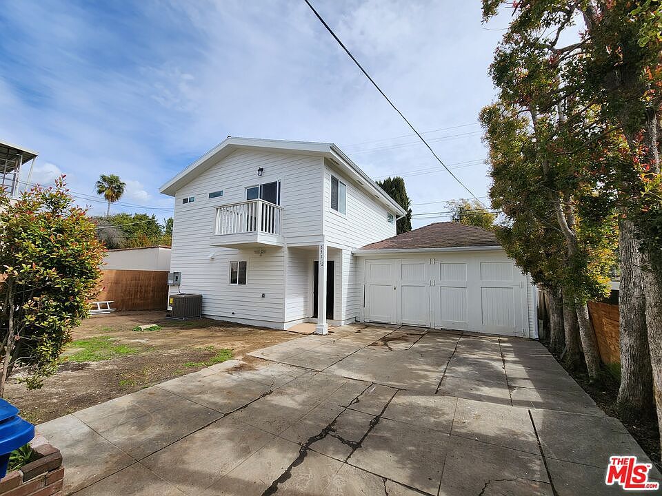 1st image of 830 1/2 S Norton Ave