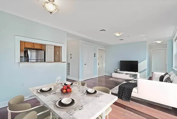 Rented by Daniel Gale Sotheby's International Realty | media 17