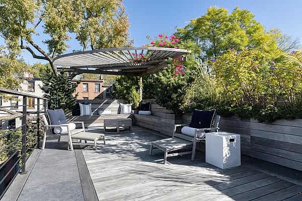 Sold by Compass | media 13