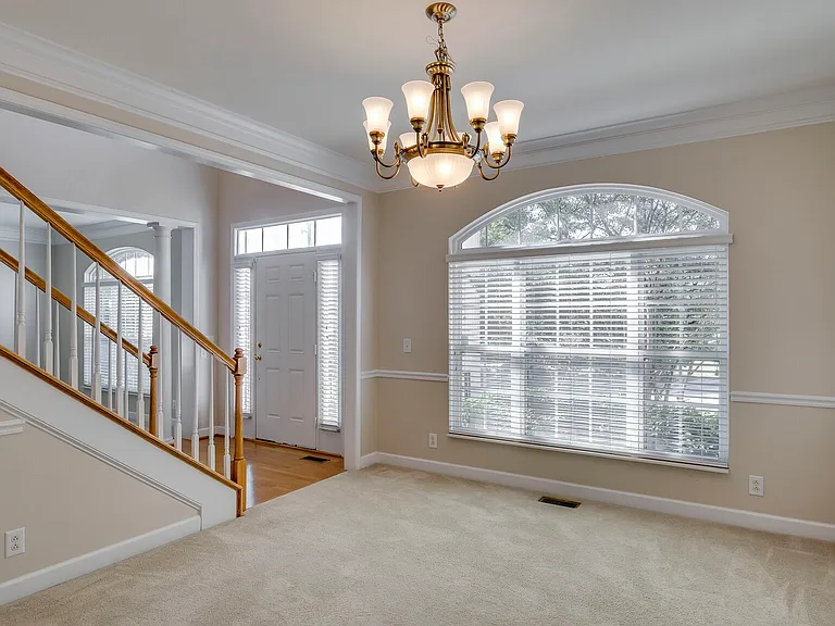 1812 Apple Ridge Cir — Photo 11
