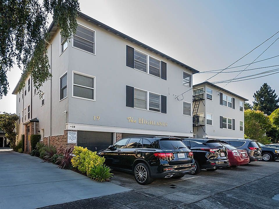 1st image of 19 Highland Ave APT 6