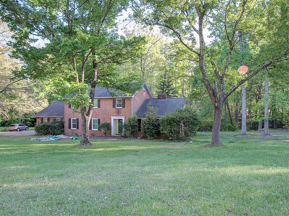 1st image of 938 Sherwood Cir