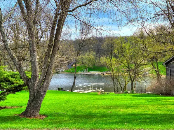 13-73R Lakeview Dr, Lanark, IL 61046