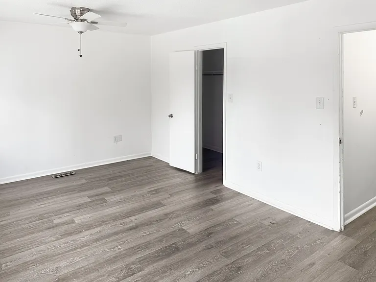 527 Tibet Ave #B14 — Photo 5