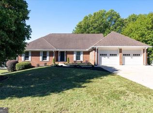 140 Glenclairn Ct, Roswell, GA 30076
