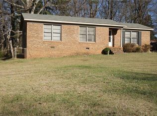 2201 Jane St, Greensboro, NC 27407