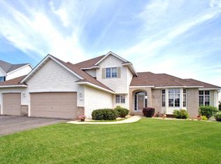 2447 Lone Eagle Trl, Woodbury, MN 55129