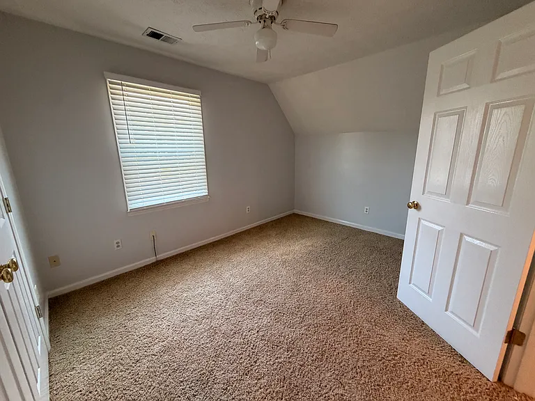 1819 Timber Creek Dr — Photo 25