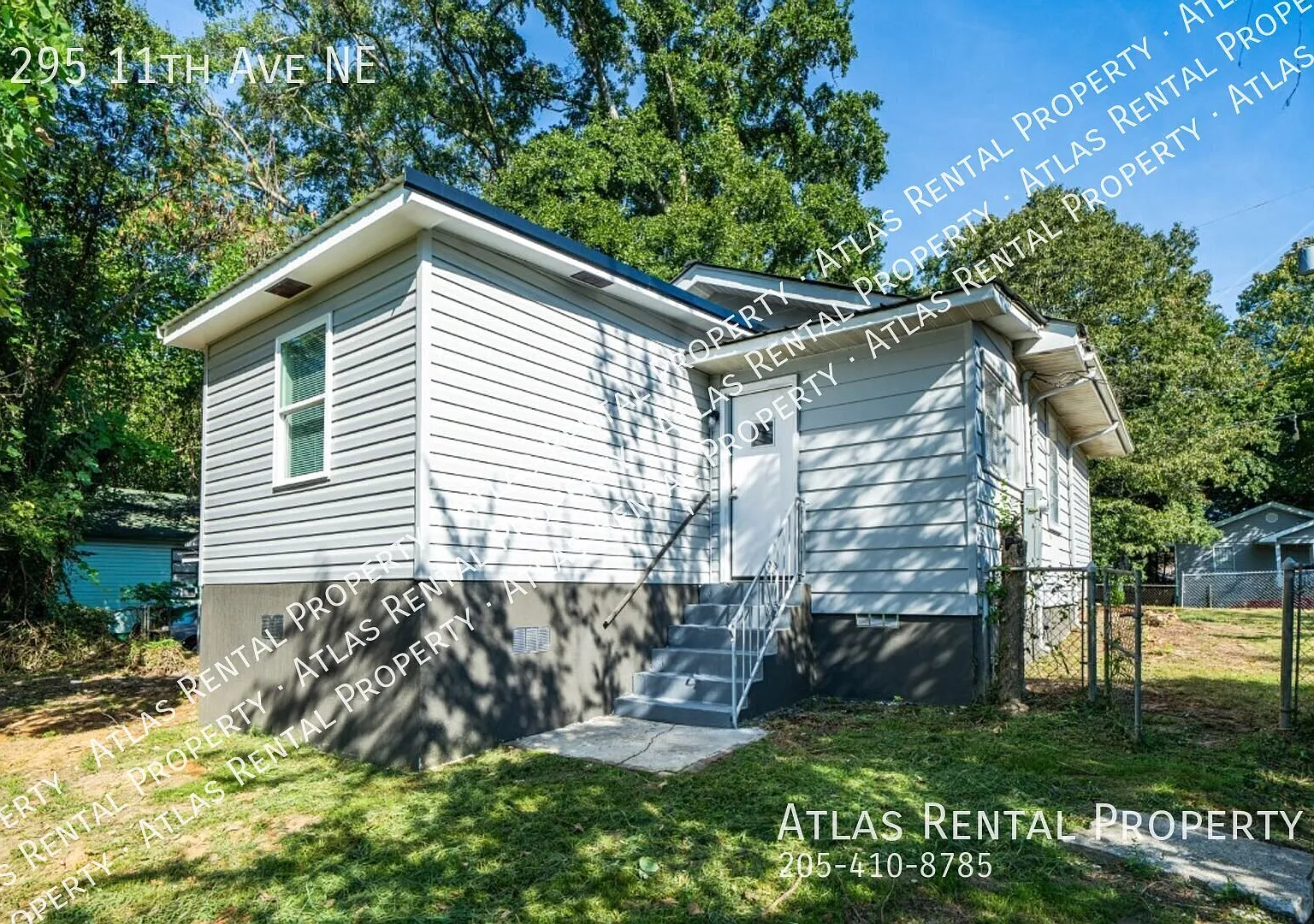 295 11th Ave NE — Photo 4