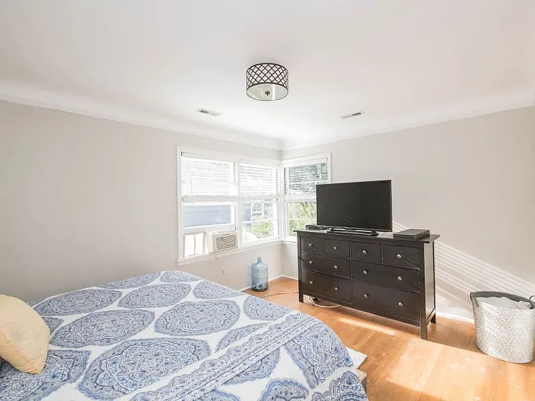 5035 NE Sumner St — Photo 15