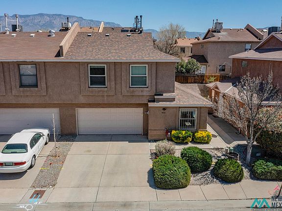 3rd image of 8616 El Monte Ln NE
