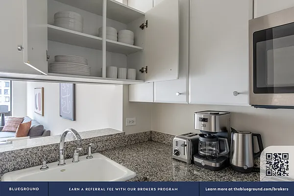 Rented by The Blueground | media 9