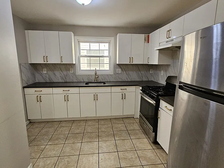 51 Sunset Ave #2 — Photo 7