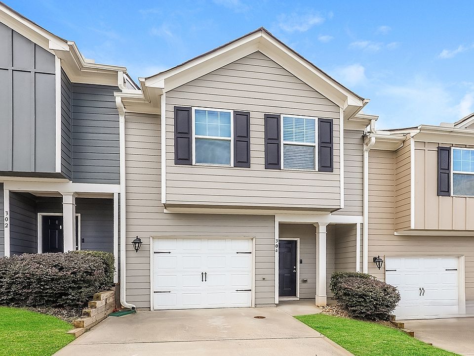 1st image of 304 Highwood Ln