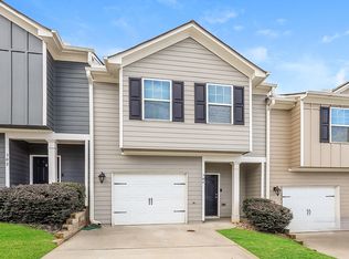 304 Highwood Ln, East Pt, GA 30344