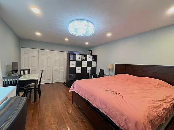 3rd image of 14444 41st Ave APT 5F