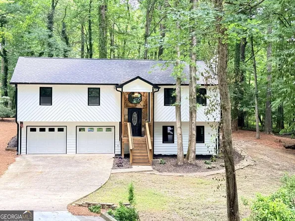 4508 Lost Mountain Ct, Powder Springs, GA 30127