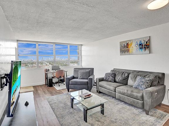 5th image of 1351 NE Miami Gardens Dr APT 1602E