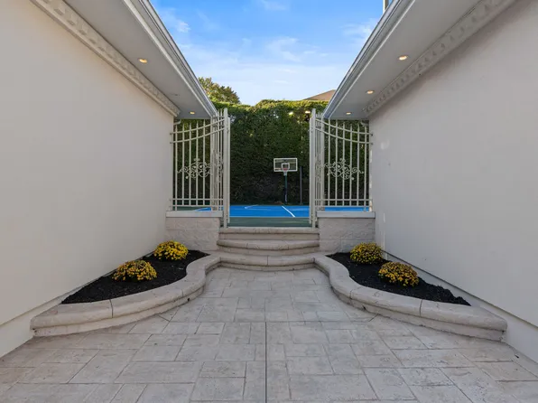 51 Romer Road image 61 of 92