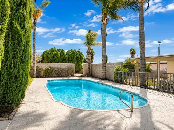 2476 San Padre Ct, Hemet, CA 92545