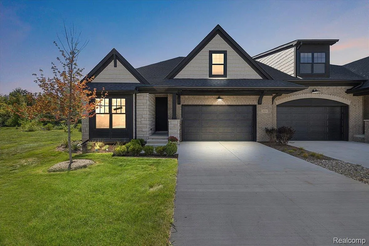2028 Breckenridge Ct #10 photo 1