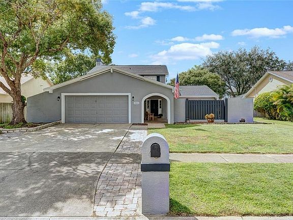 5th image of 15804 Fenton Pl