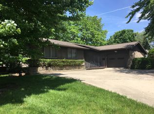1459 S Lafayette Ave, Marshall, MO 65340
